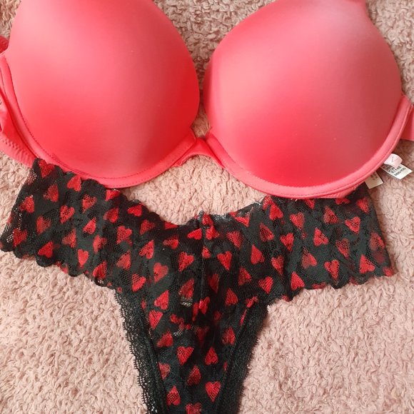 Brand New Victoria's Secret Bra & Panty Set- 32DD/XS - Picture 1 of 2